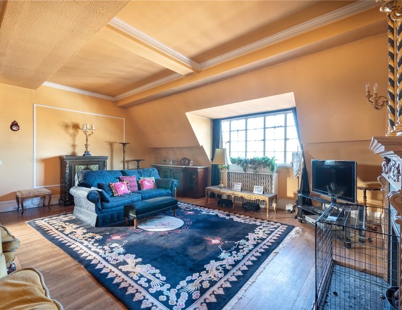 Apartment for sale on George Street, Marylebone, London, W1H