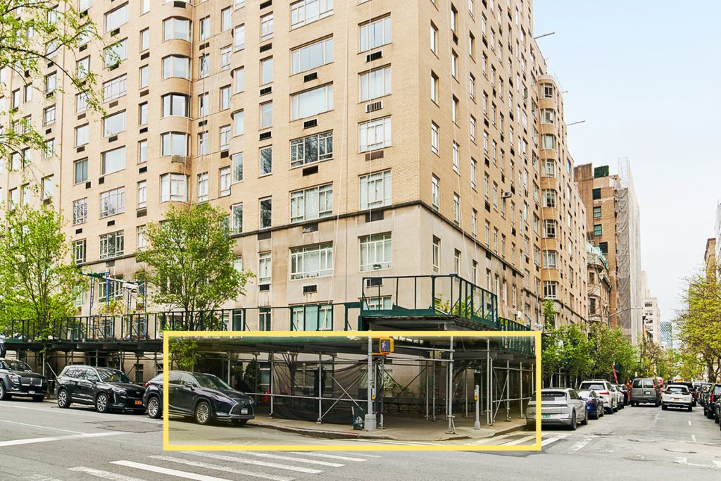870 Fifth Avenue / 1 East 68th Street – New York