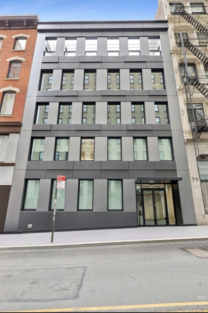 35 Worth Street – 3rd Floor